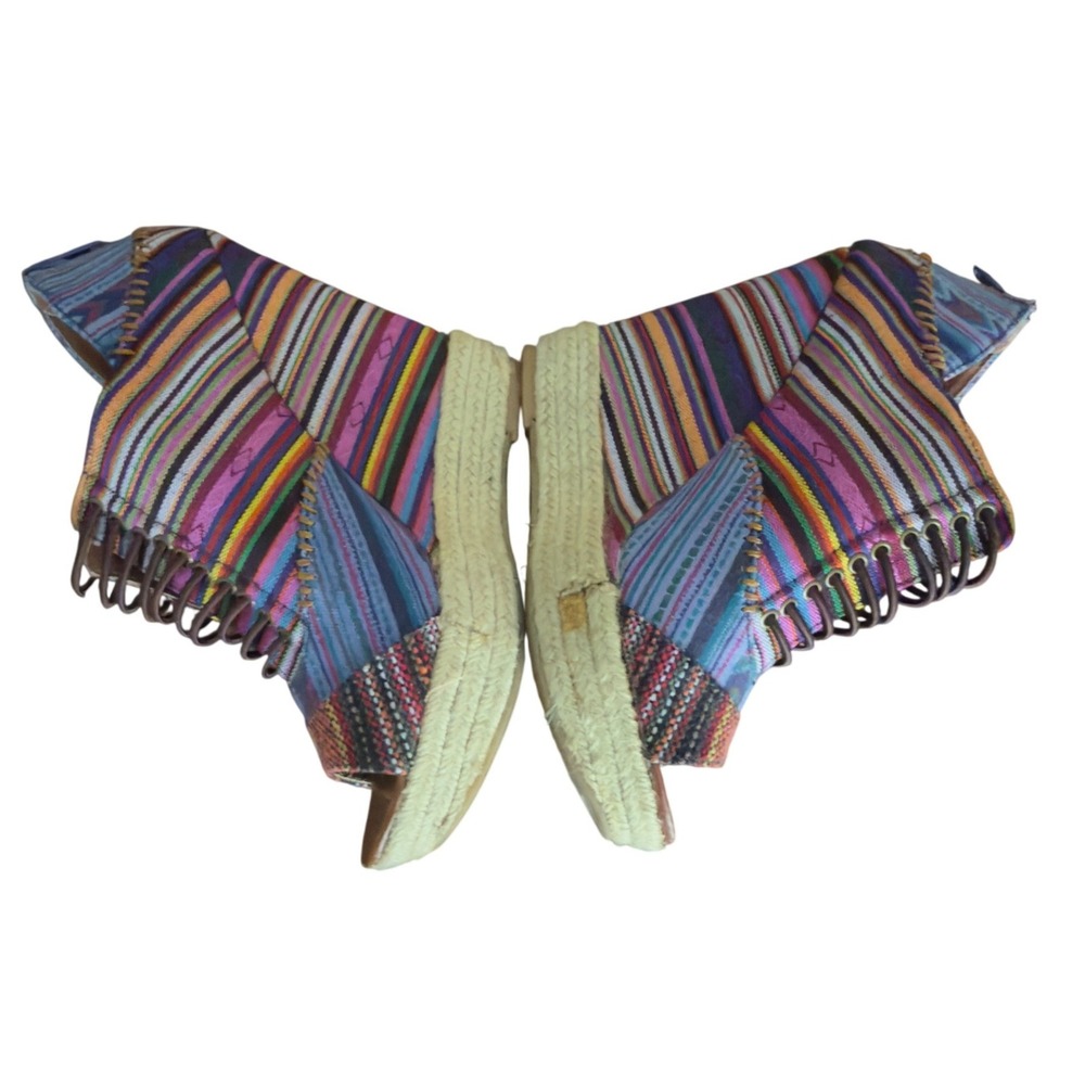 Chinese Laundry Make My Day Navajo Striped  Peep Toe Lace Up Wedge Sandal Size 6 - Picture 4 of 9